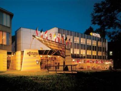 Hotel U Tri Lvu Ческе-Будеёвице Экстерьер фото