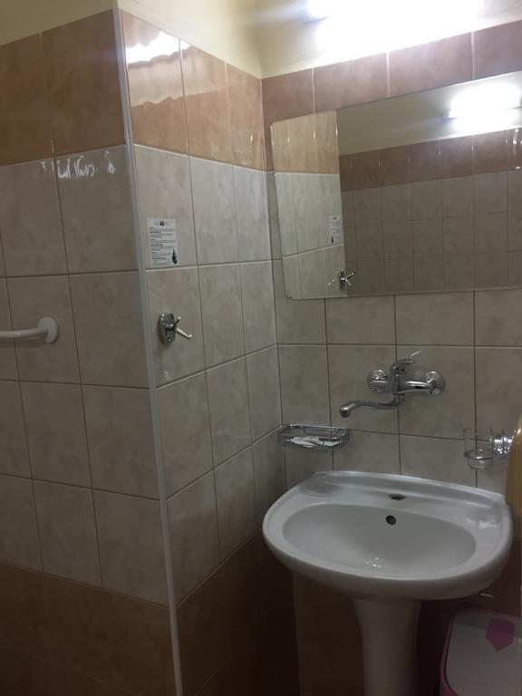 Hotel U Tri Lvu Ческе-Будеёвице Экстерьер фото